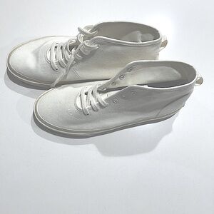 Everlane NWOB White High-Top Canvas Sneakers 👟